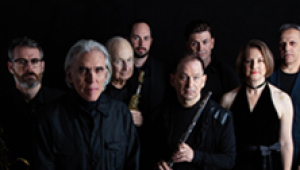 Image of Boston Symphony Orchestra: Dennis Russell Davies - Philip Glass